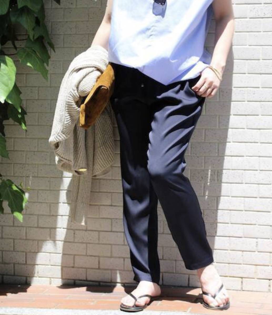 ドゥーズィエムクラス シルクサテンドロストパンツ Deuxieme