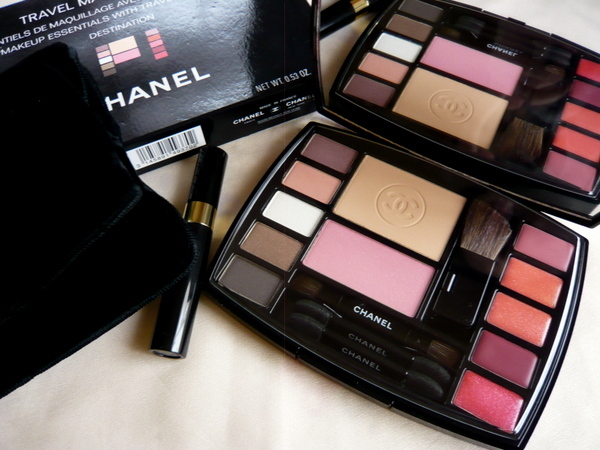 CHANEL トラベルメイクパレット マスカラ付き　シャネル 未使用 シャネル トラベル メイクアップ パレット マスカラ付き