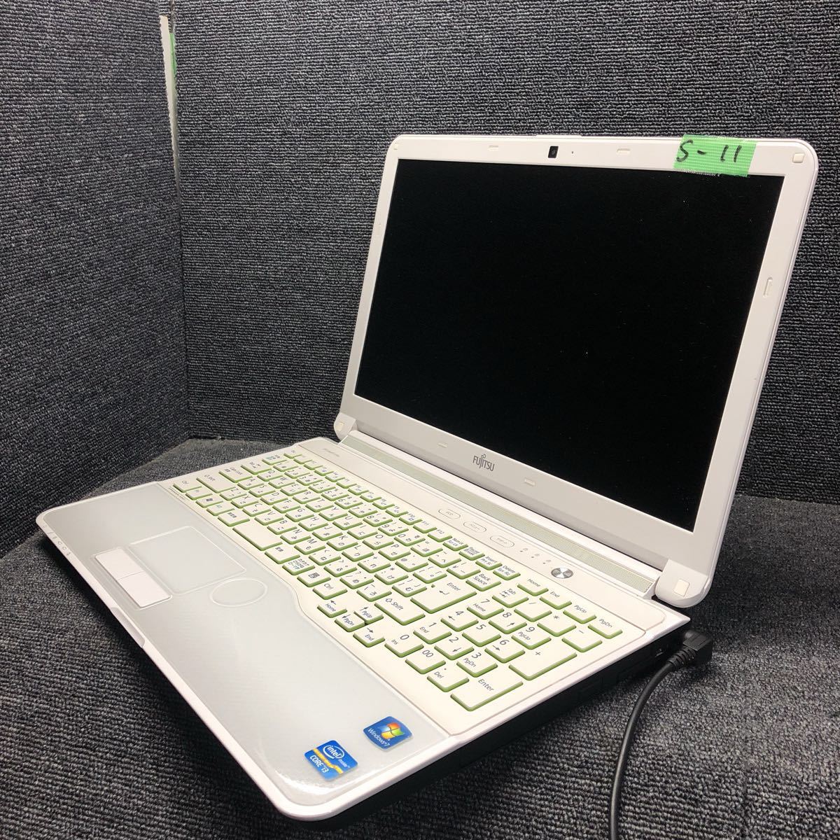 S-11 激安 ノートパソコン FUJITSU 富士通 CORE i3 2330M 2.2GHz LIFEBOOK AH54/E FMVA54EW 通電確認済み 液晶割れ無し ジャンク