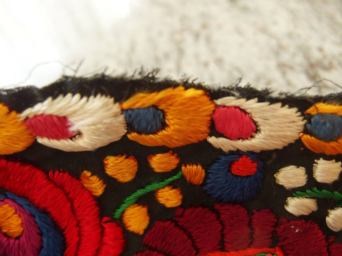 値下げ！東欧雑貨 ハンガリー製 ヴィンテージ マチョ刺繍、マチョー