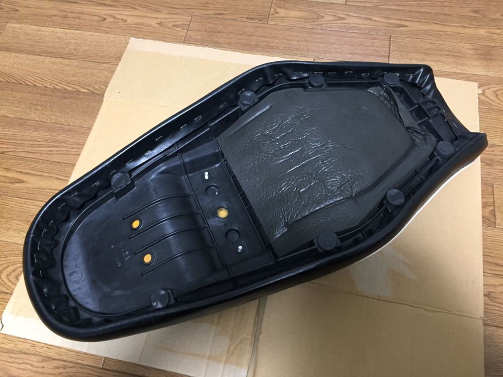 美品】☆W400 純正 シート☆ 純正シート W650 W400 シート 最終値下げ