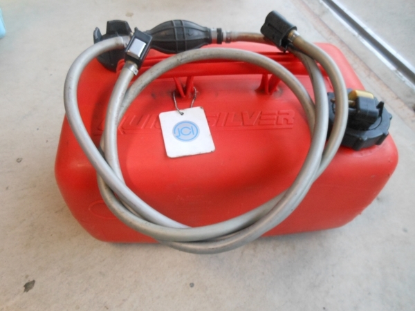 QUICKSILVER　クイックシルバー　シープロ　15馬力燃料タンク_1