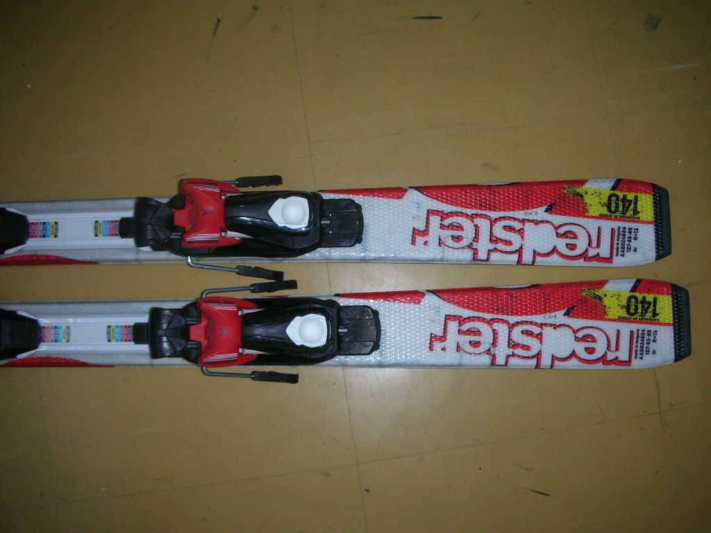 Atomic Redster + 140cm Ski Bindings XT 7.5 Winter Sport ATOMIC