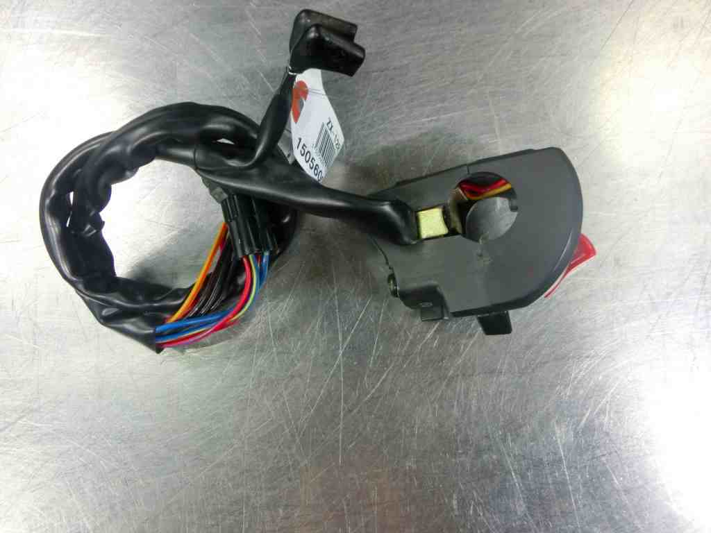 ZX-12R ハイスロットル対応薄型右ハンドルスイッチ、ON，OFFスイッチ