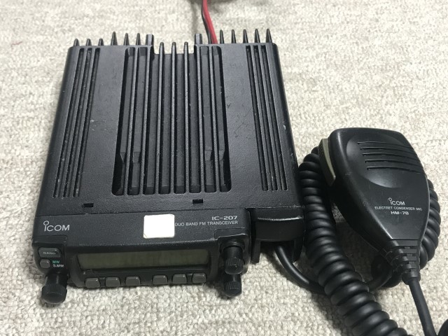 ☆最終値下！アイコム　V/UHF帯20Wモービル機　IC-207（現状渡し）☆ Yahoo!オークション アマチュア無線機 IC-207 アイコム 20w⁄20w