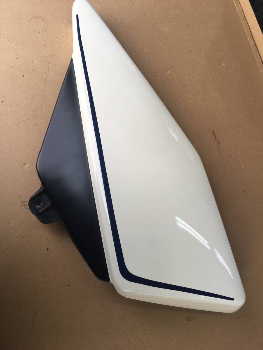 バイク ヤマハ RZ250 4L3 純正 サイドカバー