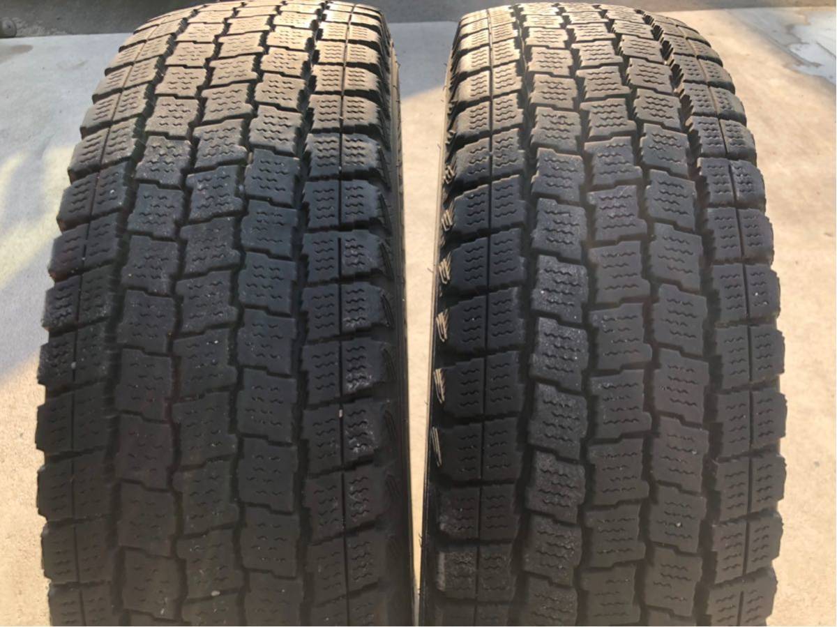 195/80R15 スタッドレスタイヤ 4本セット 中古品 ハイエース