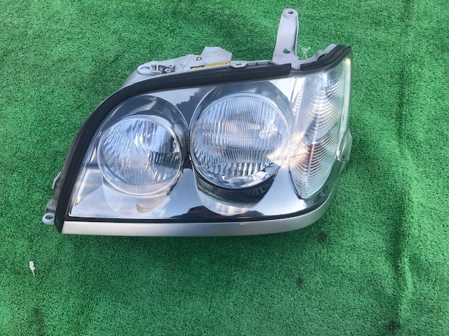 クラウン JZS175 左右 ヘッドライト HID H14年 管10289L−R クラウン