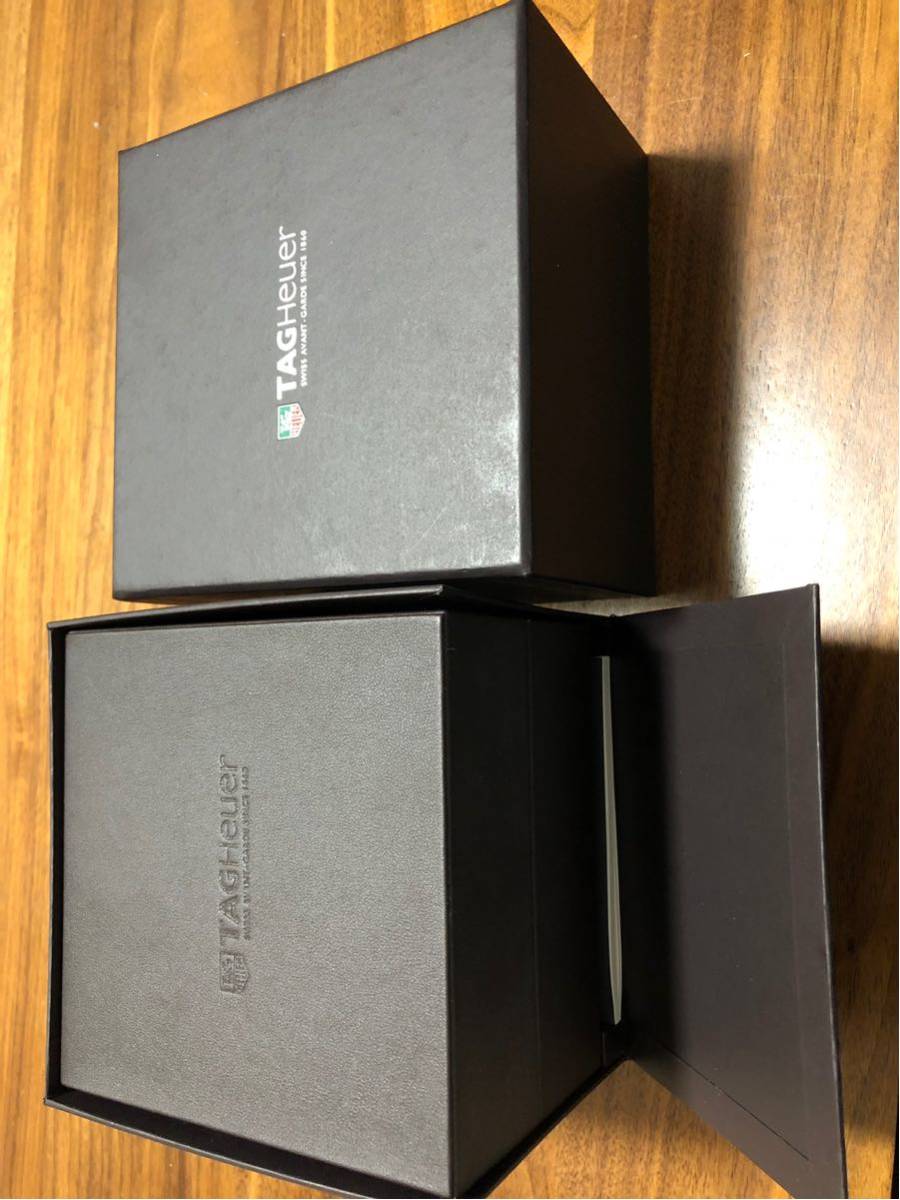 入荷しました TAG Heuer AQUARACER(タグホイヤー アクアレーサー)クオーツ