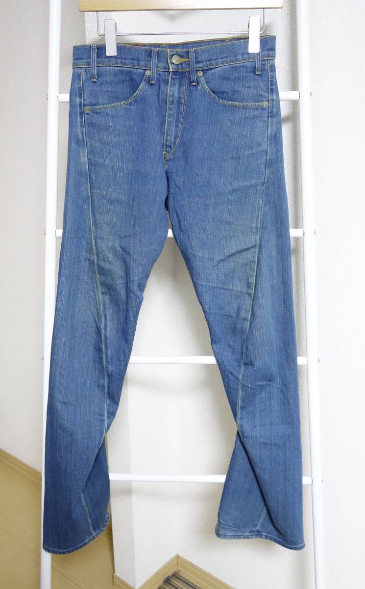 希少 Levi's RED (リーバイスレッド) 立体裁断 デニム ジーンズ 28 30