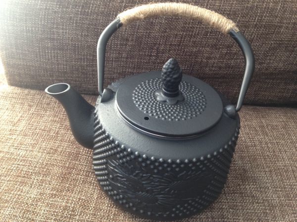 定番，人気 直火 急須 鉄瓶 南部鉄器 向日葵の花 ティー用品 ティーポット 0.8L(鉄瓶)｜売買されたオークション情報、yahooの商品情報をアーカイブ公開 - オークファン 鉄瓶