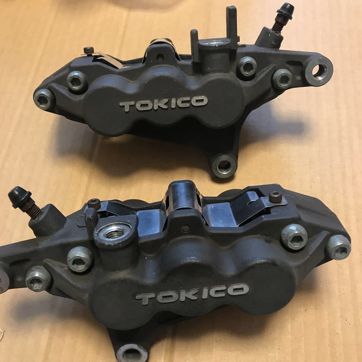 TOKICO 6ポットブレーキキャリパー 美品 ZRX400 【公式通販】