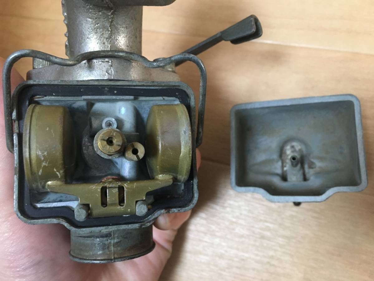 マグリット 額装品⁄洞察力⁄ルネ ポスター 洞察力 : ルネ ルネ 