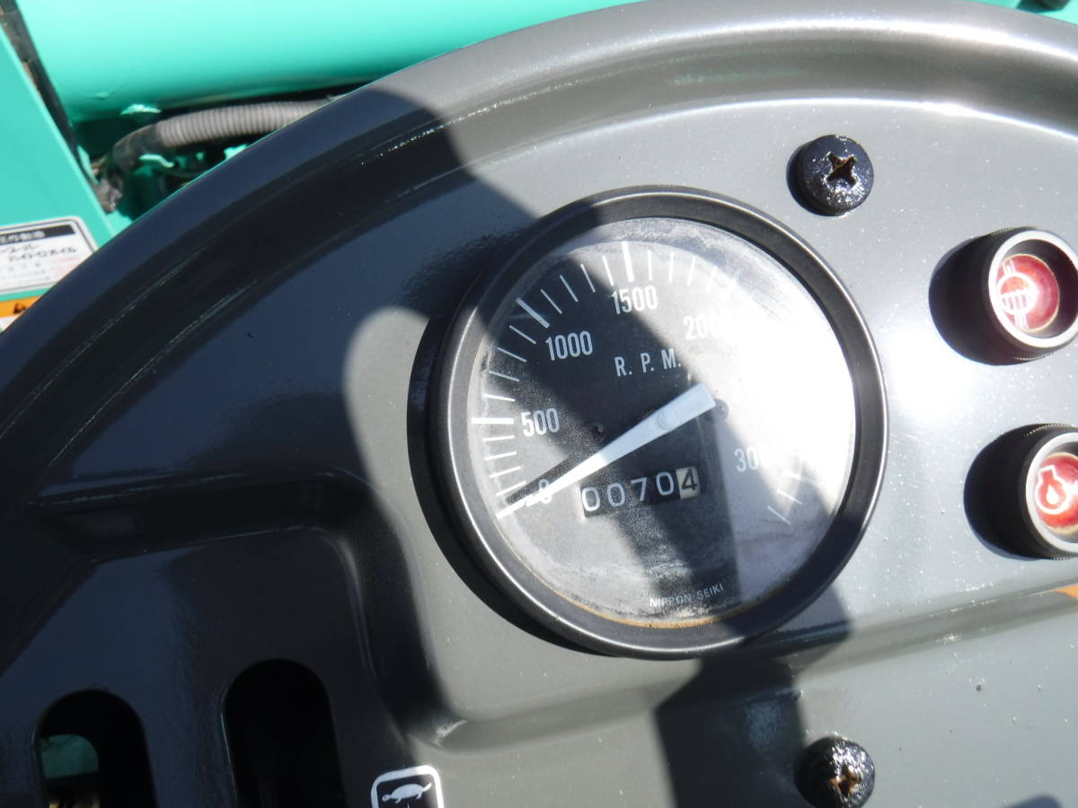 【神奈川】ヤンマー　ホイルローダー　V1-1A　タイヤショベル　奇跡の1台　アワー極少70時間！屋根付　めったにないチャンス！整備済み！ V1-1A ヤンマー | の中古販売価格 V1-1A｜ホイルローダー｜建設機械｜ヤンマー :ホイールローダー：タイヤショベル；4WD:整備済み