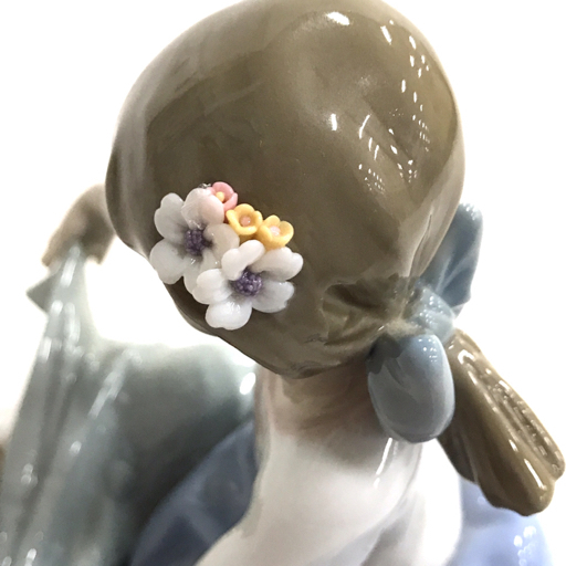 美術品・アンティーク・コレクション LLADRO 風邪をひかないように