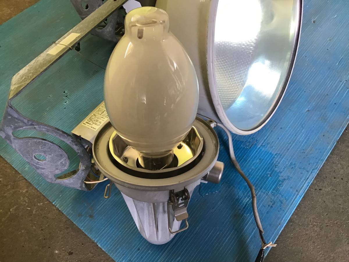☆岐阜発 ナショナル HID照明 器具 △ YA54365 △ 水銀灯 / 安定器付 