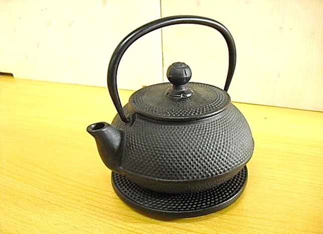新作，セール 日本の工芸 鉄瓶 鋳鉄 製 鉄瓶 茶漉し 瓶敷つき 60 品(鉄瓶)｜売買されたオークション情報、yahooの商品情報をアーカイブ公開 - オークファン 鉄瓶