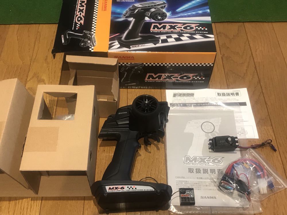 SANWAプロポセット MX-6 RX-391 (受信機)、F2500 (ESC)、HVS-702 (サーボ)