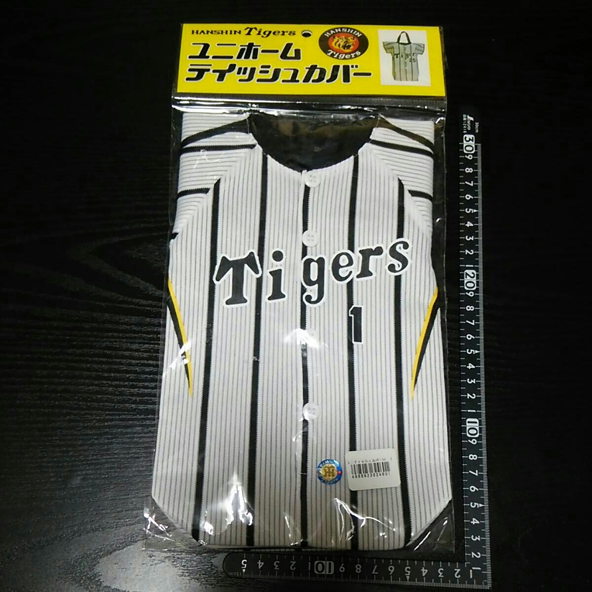 新作入荷，100%新品 超素敵 阪神タイガース ユニフォームティシュカバーどすぅ 笑 ① 残1(記念品、関連グッズ)｜売買されたオークション情報、yahooの商品情報をアーカイブ公開 - オークファン その他