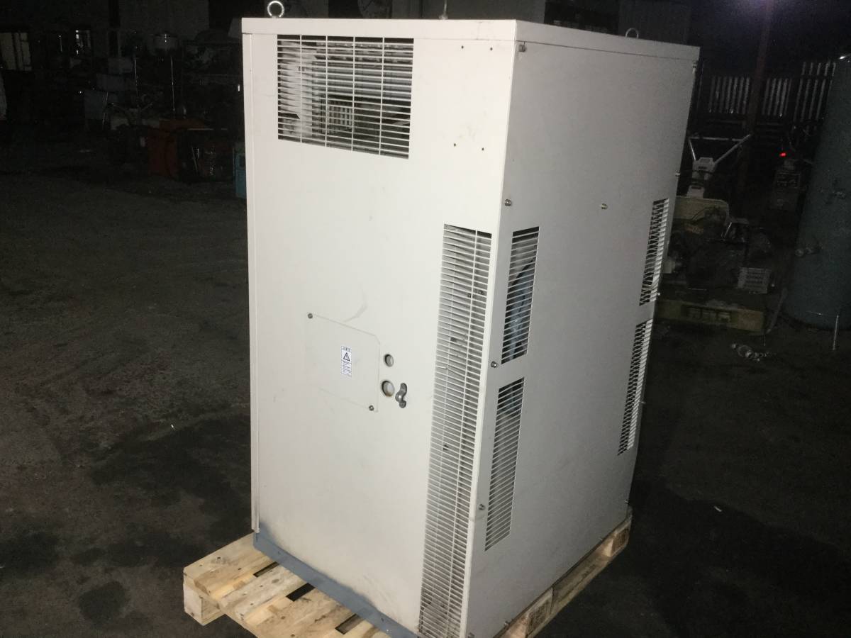 日立POD-7.5M5 ドライヤー付 オイルフリ-エアーコンプレッサー 7.5kw