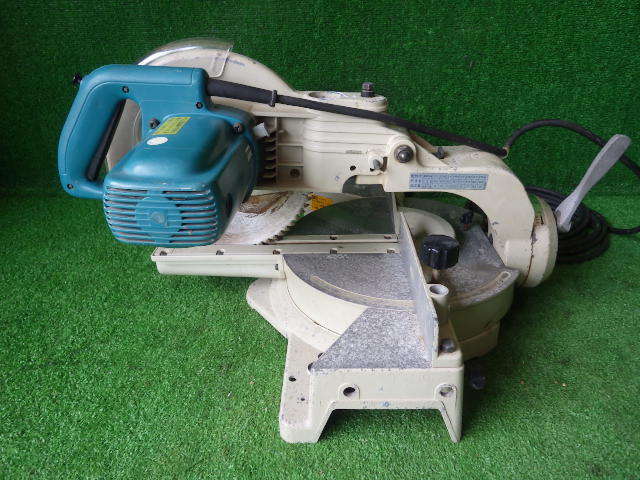 マキタ　クロスカットソー【LS1011】10型スライド丸ノコ