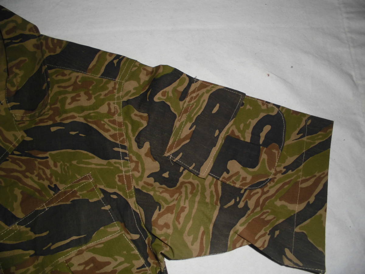 生地の厚いモデルです！旧南ベトナムの軍服迷彩シャツ（タイガー