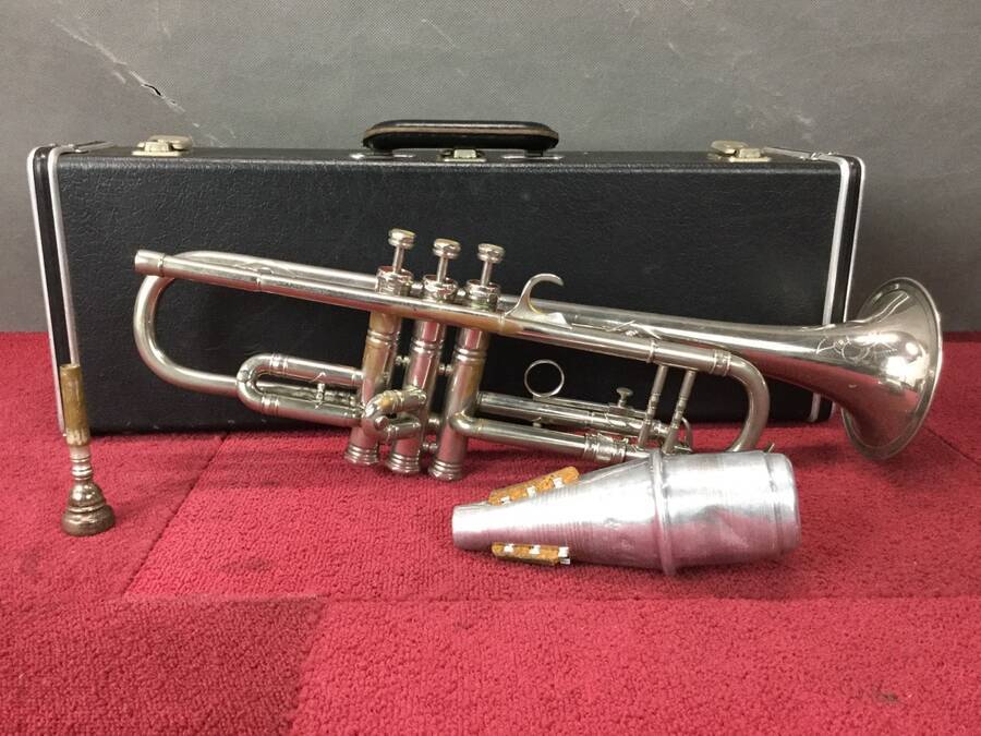Julius Keilwerth Toneking トランペット 管楽器 マウスピース付き