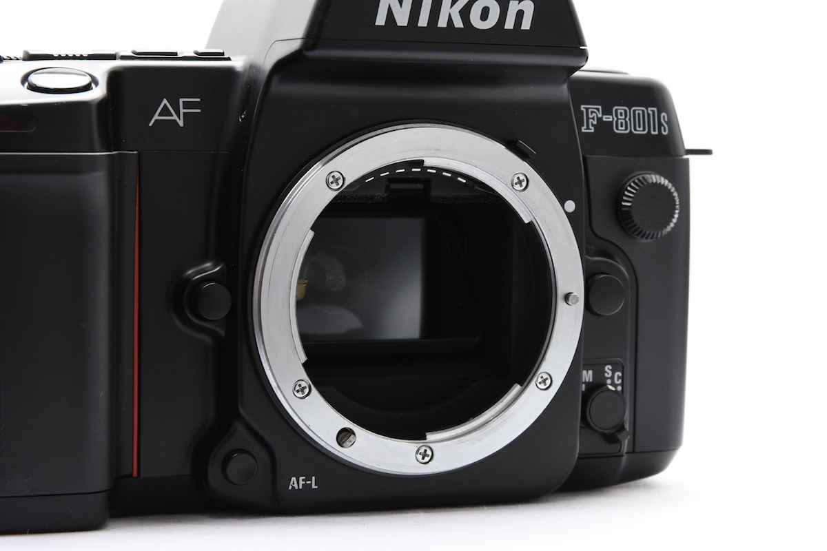 ◇ Nikon ニコン F-801S + AF NIKKOR 35-70mm F3.3-4.5 + AF NIKKOR 70