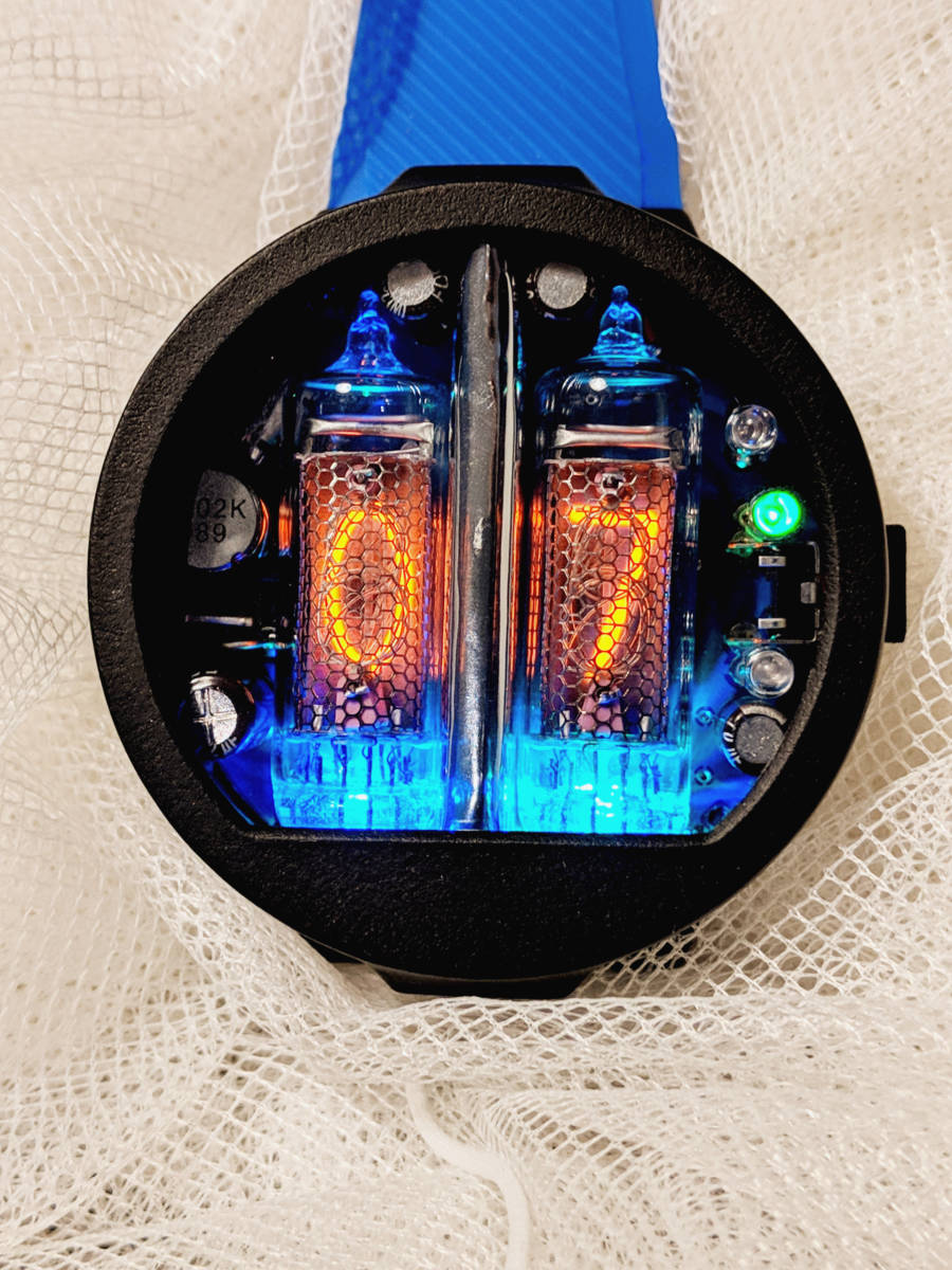 Nixie Tube Watch 幻のニキシー管腕時計 日本未発売限定カラー鮮やか  