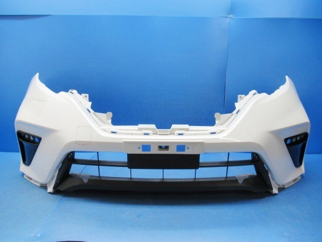 【新作入荷，限定SALE】 ニスモ 日産 ノート E12 後期 純正 フロントバンパー パール 62022 8A47 m034698(フロント)｜売買されたオークション情報、yahooの商品情報をアーカイブ公開 - オークファン 日産用