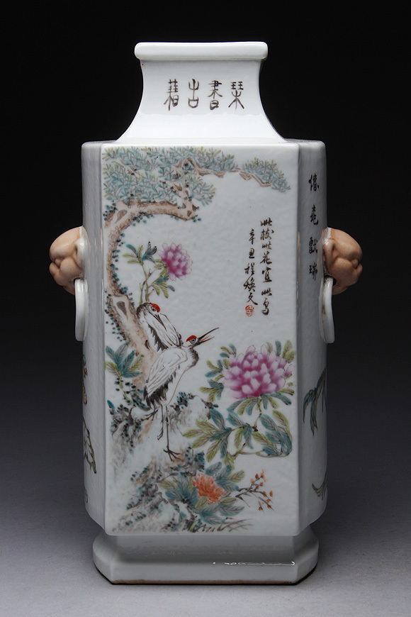 CH640 【民国 程煥文款】浅絳彩山水牡丹鶴紋双獸耳方瓶・浅絳彩松樹牡丹鶴山水圖双獸耳瓶・浅降彩山水風景文双獣耳花瓶