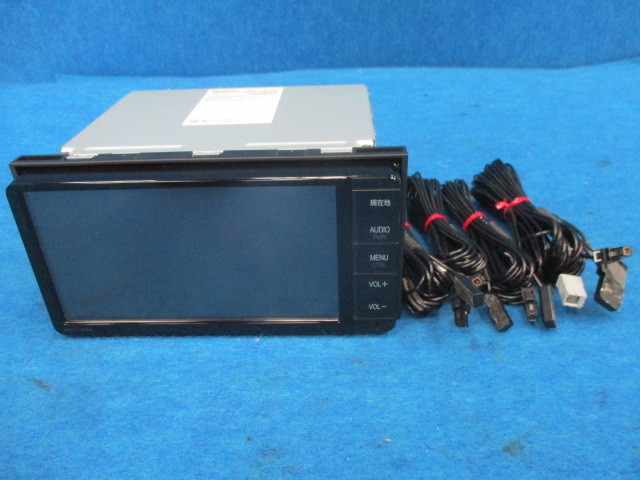 トヨタ純正ナビ トヨタ純正 メモリーナビ NSZT-W64 フルセグ 中古 NSZT-W64 地図データ2015年版 フルセグ&frasl;CD&frasl;DVD&frasl;SD