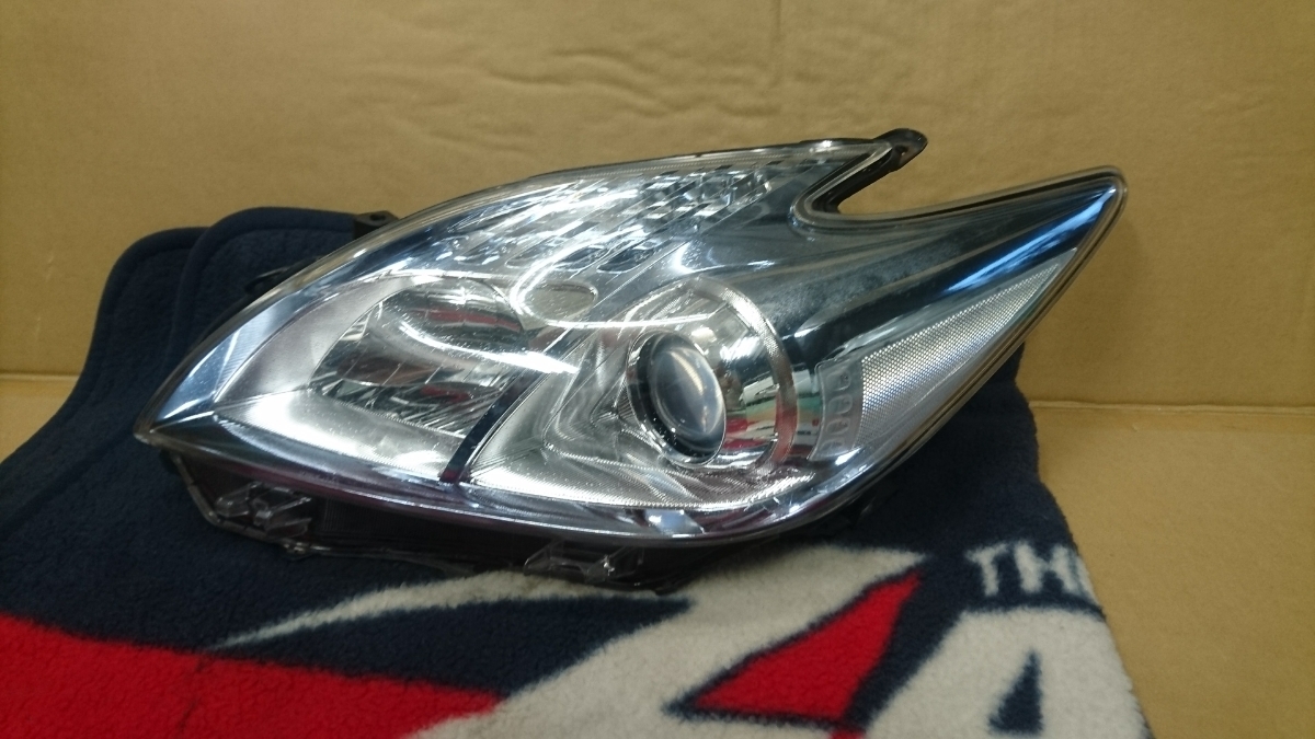 プリウス トヨタ ZVW30 前期 | ZVW30プリウス ツーリングセレクション