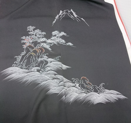 YH-0377 黒絵羽 羽織 波頭 部分刺繍 羽尺 反物 リメイク素材 材料 未 