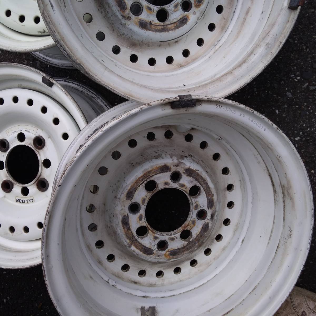 旧車用　超軽量アルミホイル　１４インチ　４穴　中古品_3