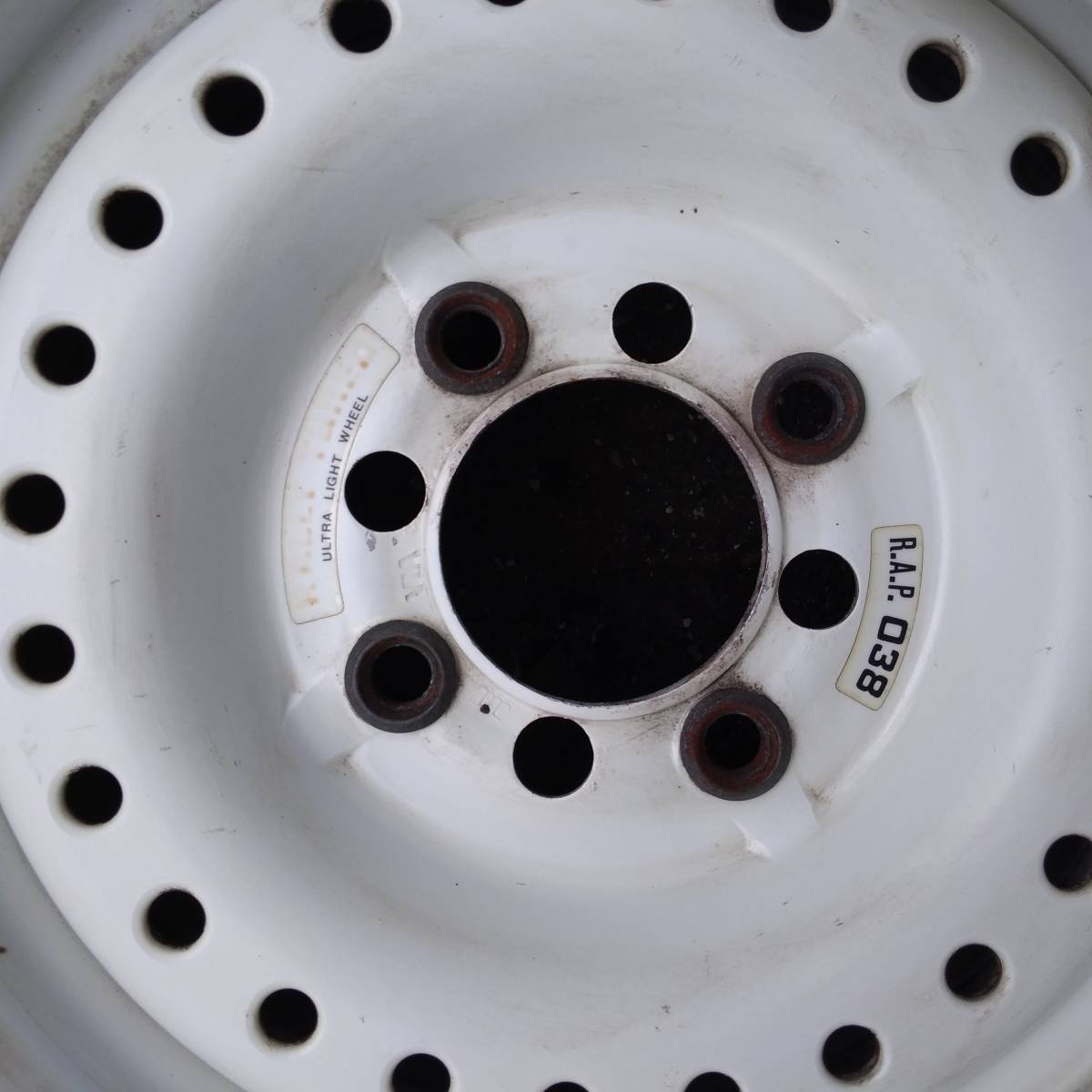 旧車用　超軽量アルミホイル　１４インチ　４穴　中古品_6