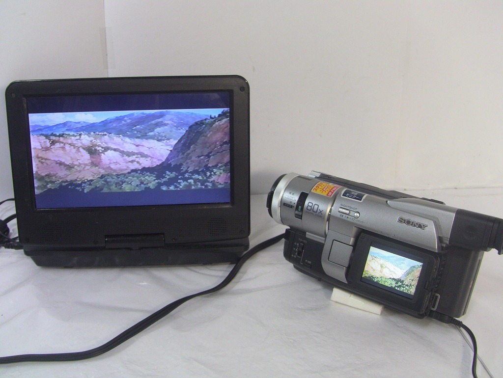 動作品ソニー DCR-SC100 MiniDVビデオカメラ　DVDダビングに最適 ダビングに！【動作確認済み】再生OK・録画OK SONY MiniDVビデオカメラ
