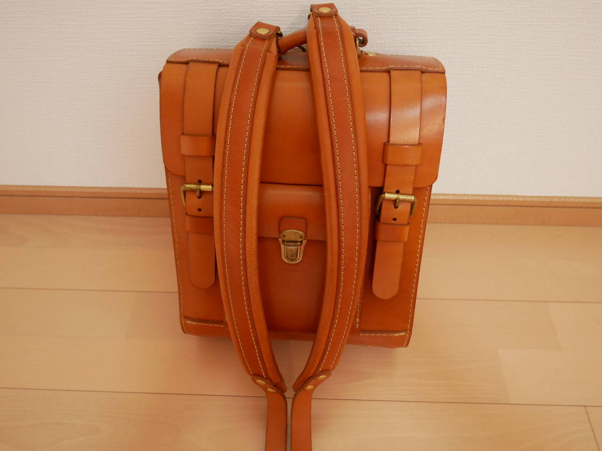 中古】ヘルツ・ガロンリュック PCもA4ファイルも遊び道具も楽々収納 