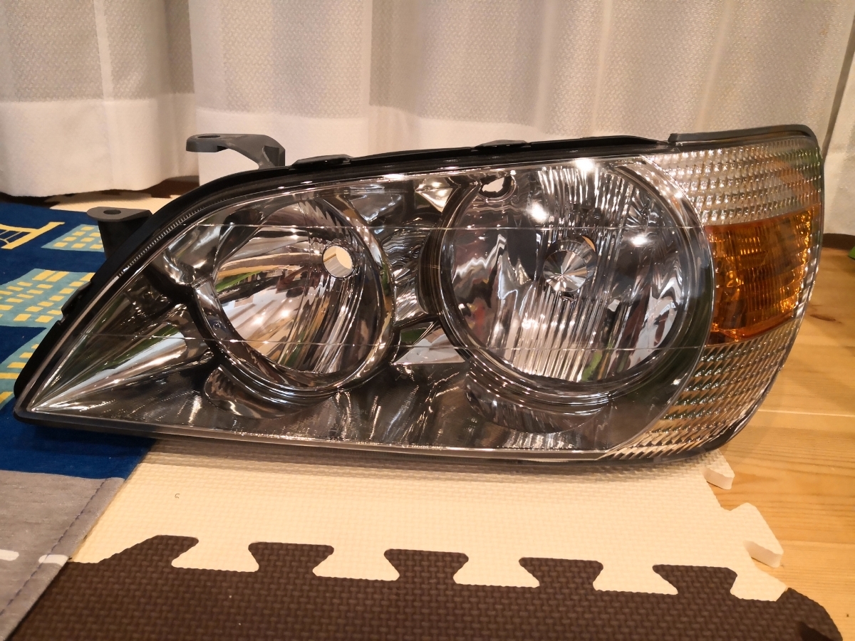 アルテッツァ　純正　ヘッドライト　美品_2