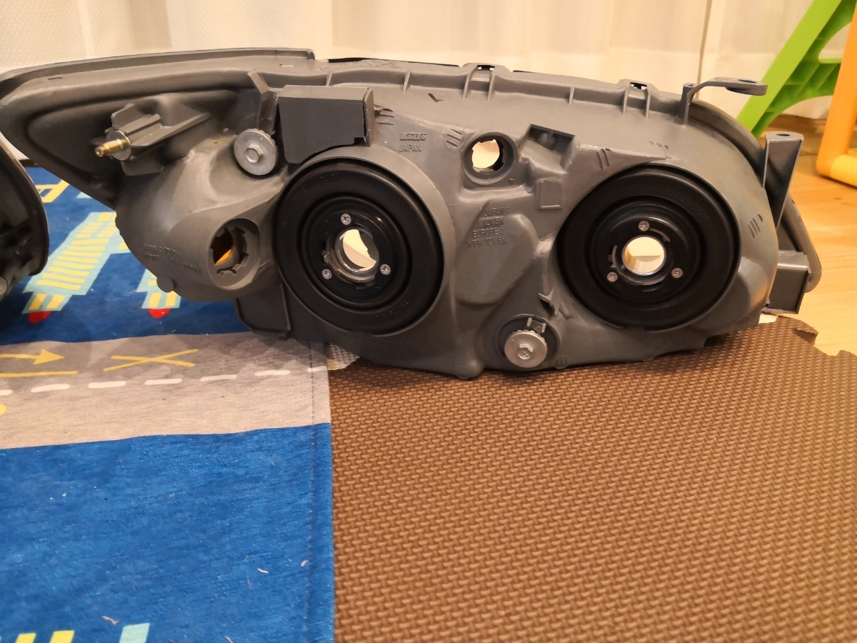 アルテッツァ　純正　ヘッドライト　美品_5