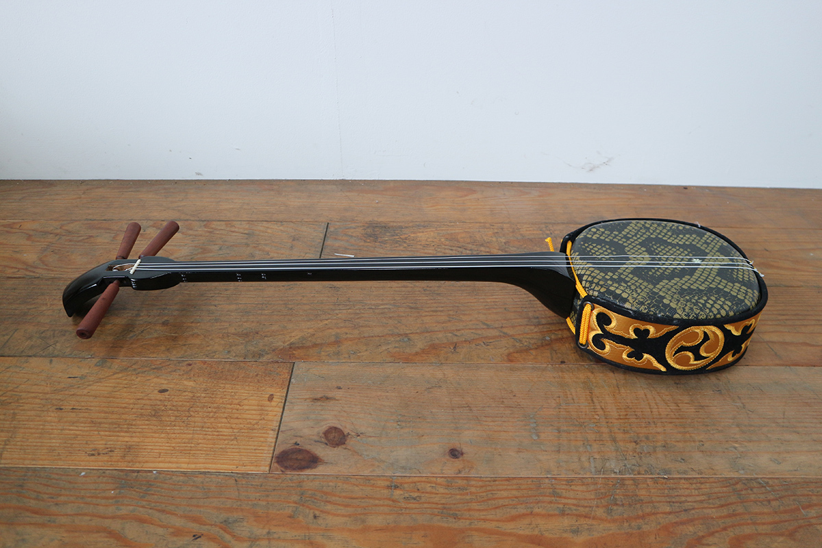 人工皮 沖縄 三味線 良品沖縄三線 人工 人工蛇革 沖縄 三線 蛇柄 人工