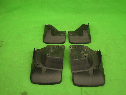 新作登場，本物保証 200系 ハイエース純正 泥除け 1台分 507896006(その他)｜売買されたオークション情報、yahooの商品情報をアーカイブ公開 - オークファン その他