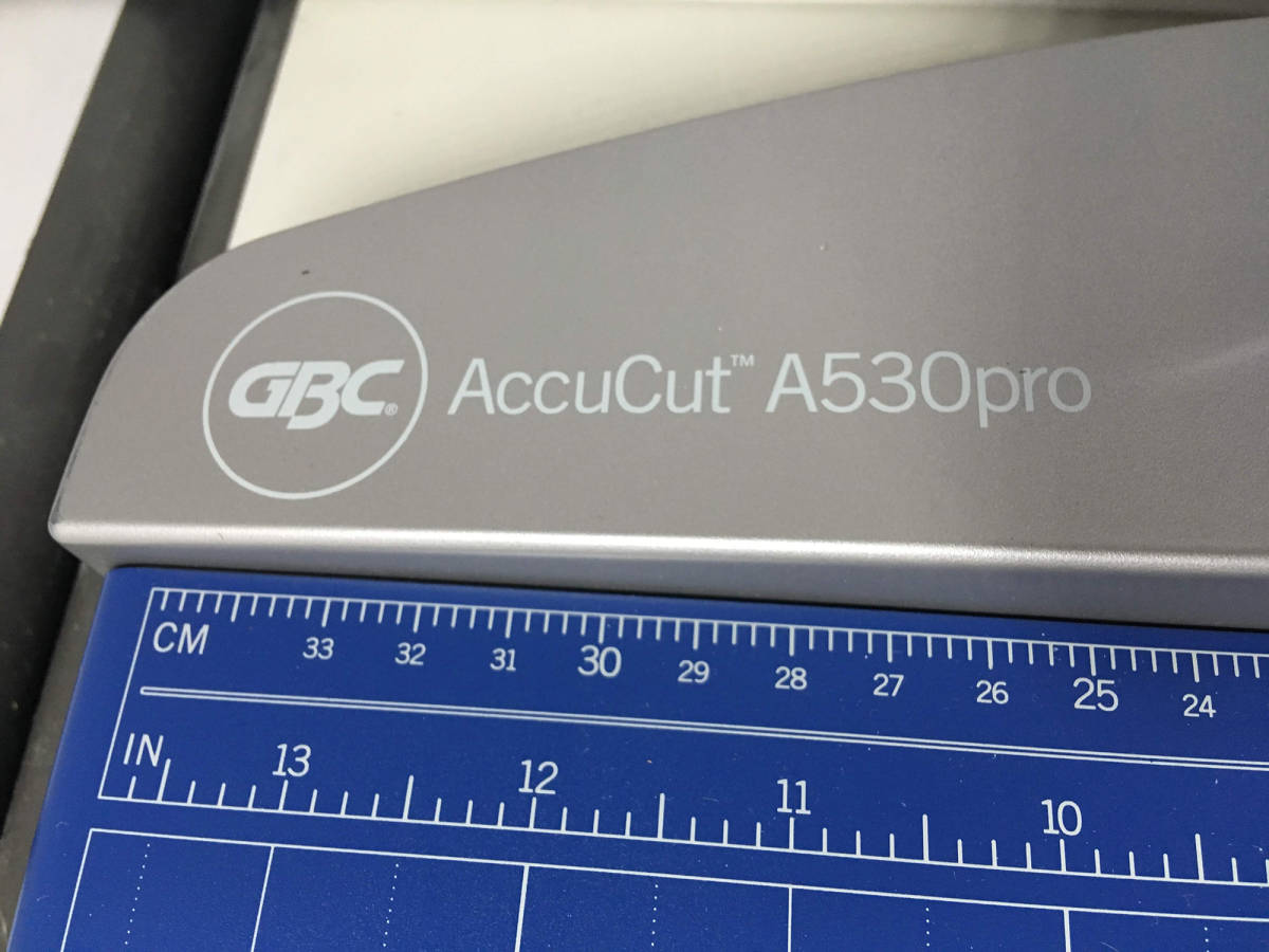 ★CGBC　ペーパートリマー　AccuCut A530pro　A2対応　ペーパーカッター　裁断機　A2対応 新聞紙/ポスター/メニュー表のカット最適！！★_2