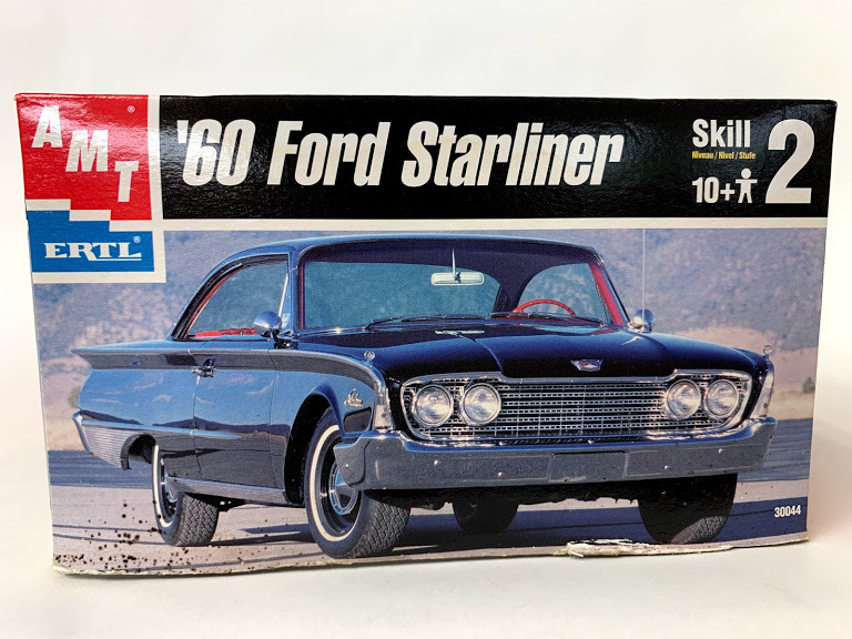 AMT Ford Starliner 0 1⁄25 Model Kit Scale Custom '60 フォード