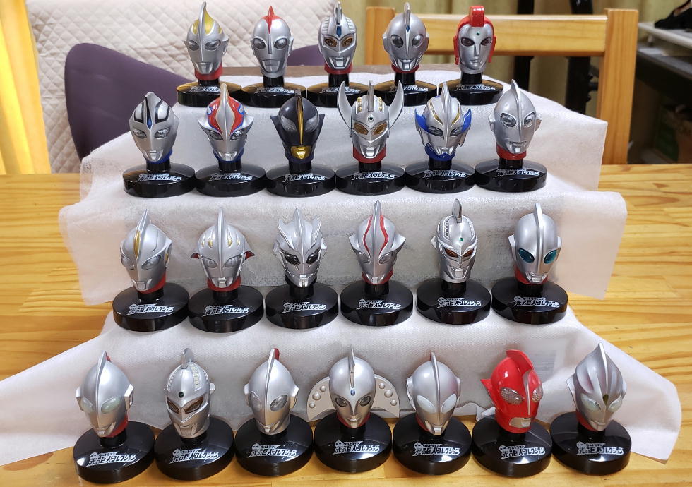 ウルトラマン マスクコレクション 三体 ウルトラマン光の巨人
