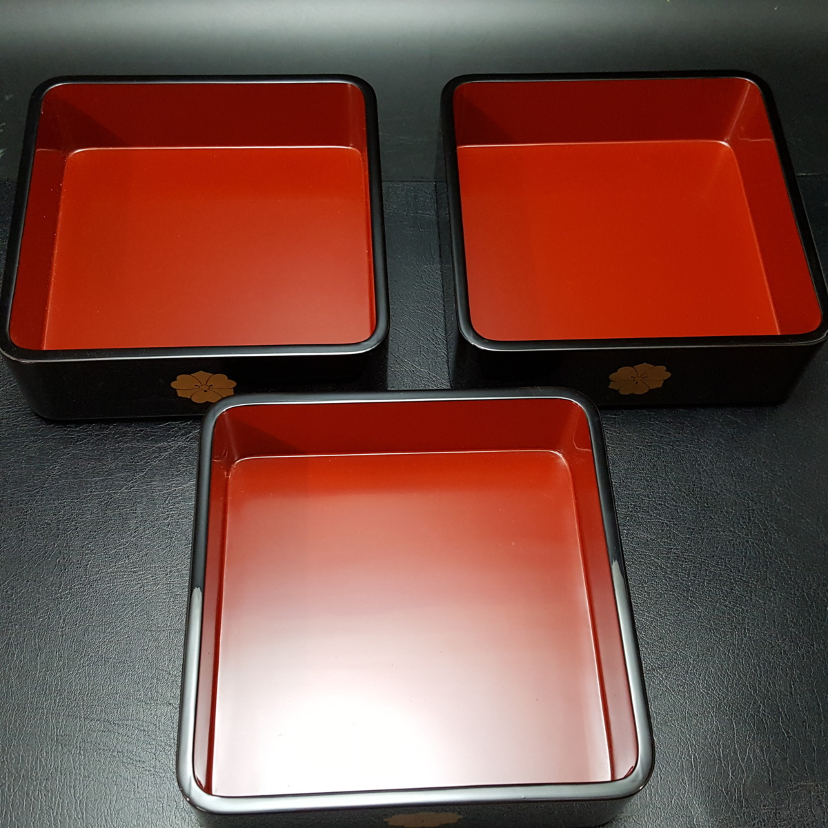 輪島塗　蒔絵付　六五重三段 宝蔵】輪島塗 五島屋 極上美品 『家紋蒔絵三段重』 重台付重箱 木製本