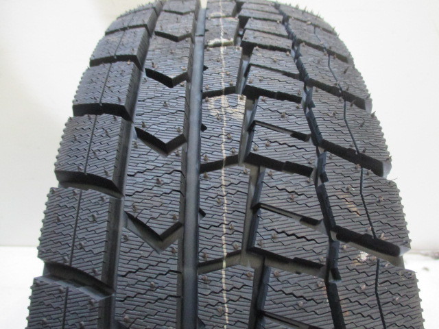 R-419 未使用スタッドレスタイヤ ダンロップ WINTER MAXX WM02 185/70R14 88Q (4本)
