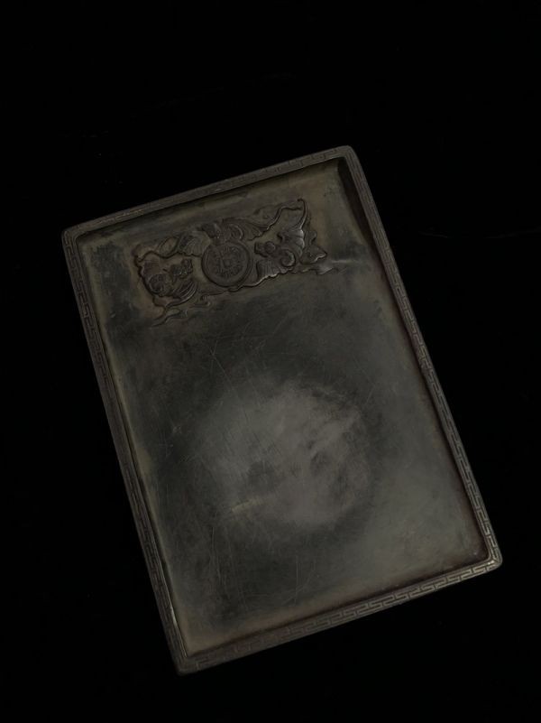 【七滝屋】唐物 古玩 清時代 古硯 端硯 [ 三福臨門紋硯 天然火捺紋 翁同合銘 ] 文房具 書道具 置物擺件 蔵出 中国古美術