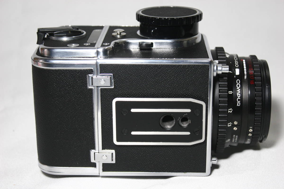 ジャンク品のHASSELBLAD 500C + A12 ハッセルブラッド 500c⁄m A12