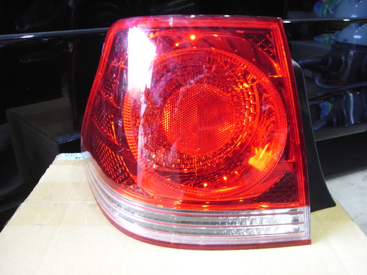 サンマ 18クラウン外側左右テール GRS180 182 18 クラウン アスリート